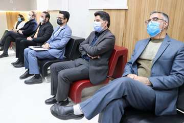 آیین قدردانی از افتخارآفرینان حماسه و ایثار در دوران کرونا ویروس بیمارستان کوثر سمنان99.09.11 